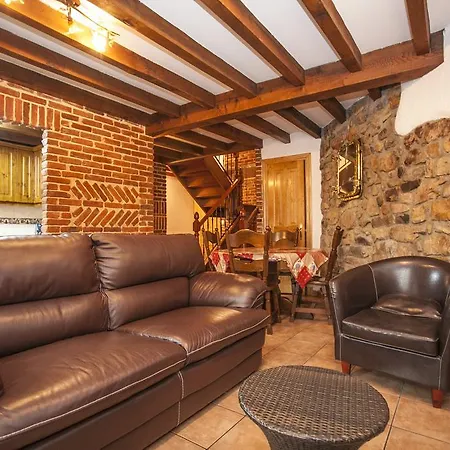 منزل ريفي El Cabanon De Pimiango